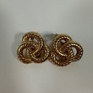✨Vintage Monet Trinity Knot Clip-on Gold Tone Statement Earrings
